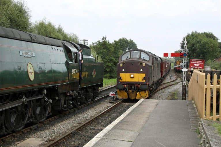 'MAYFLOWER' MAKES HISTORY – BEING THE FIRST B1 CLASS STEAM LOCOMOTIVE