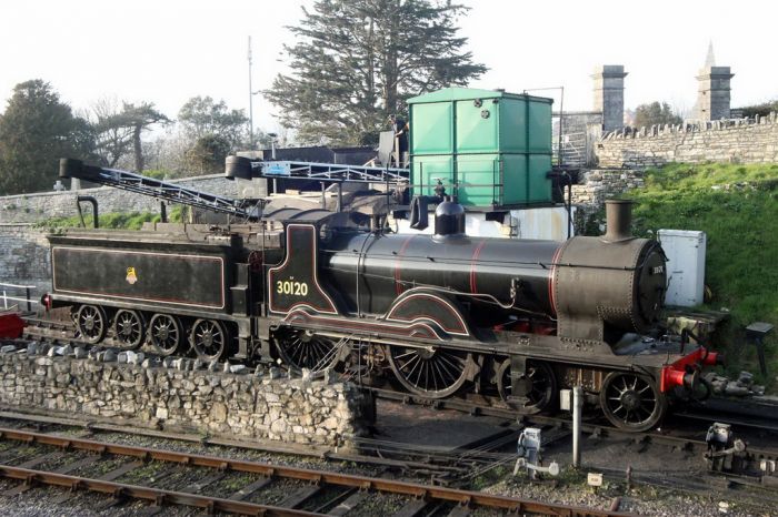 A classic Victorian T9 class steam locomotive - 30120 - has arrived on the Swanage Railway for the first time in more than 20 years. 