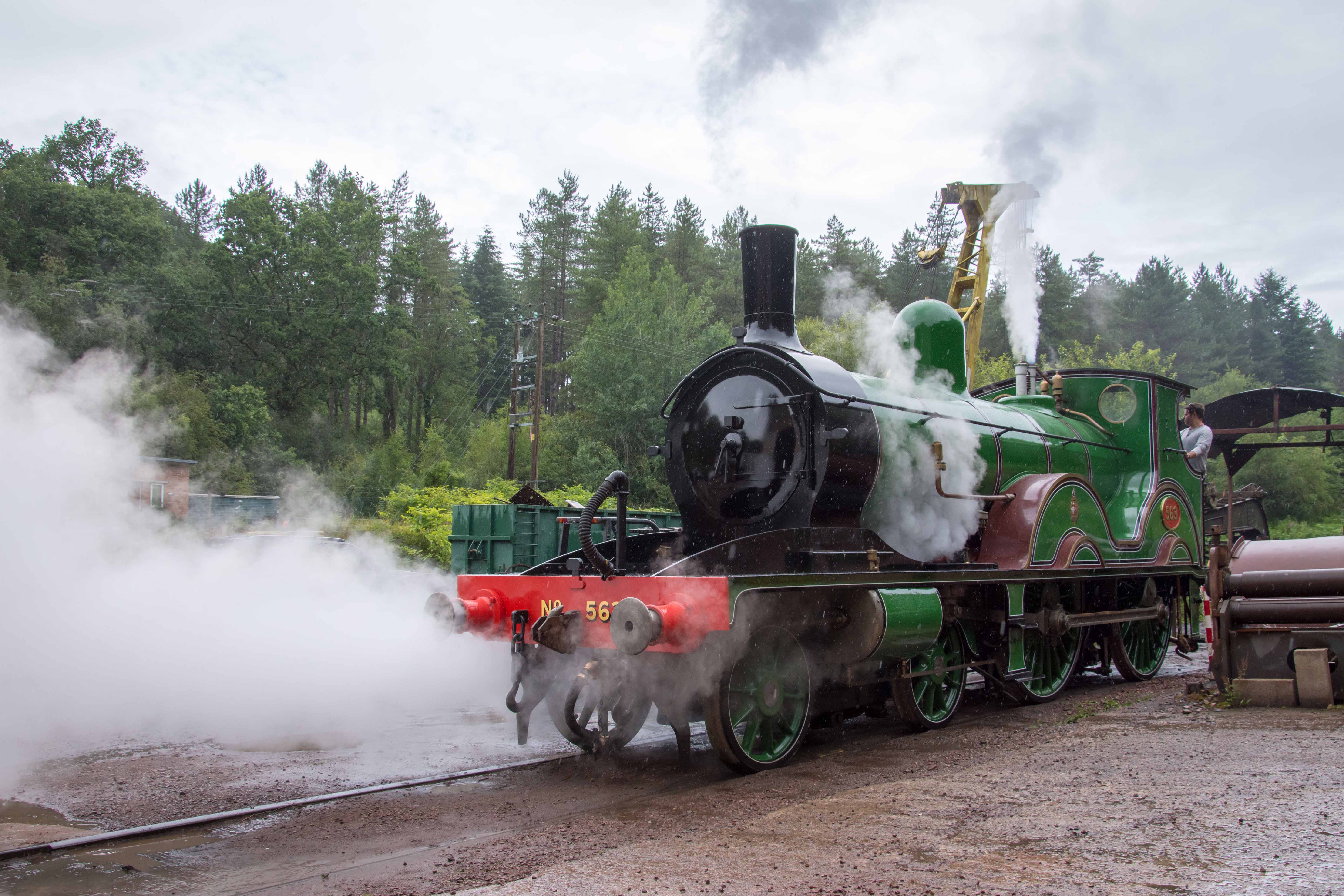 VICTORIAN STEAM LOCOMOTIVE STEAMS FOR FIRST TIME SINCE 1948 AT ...