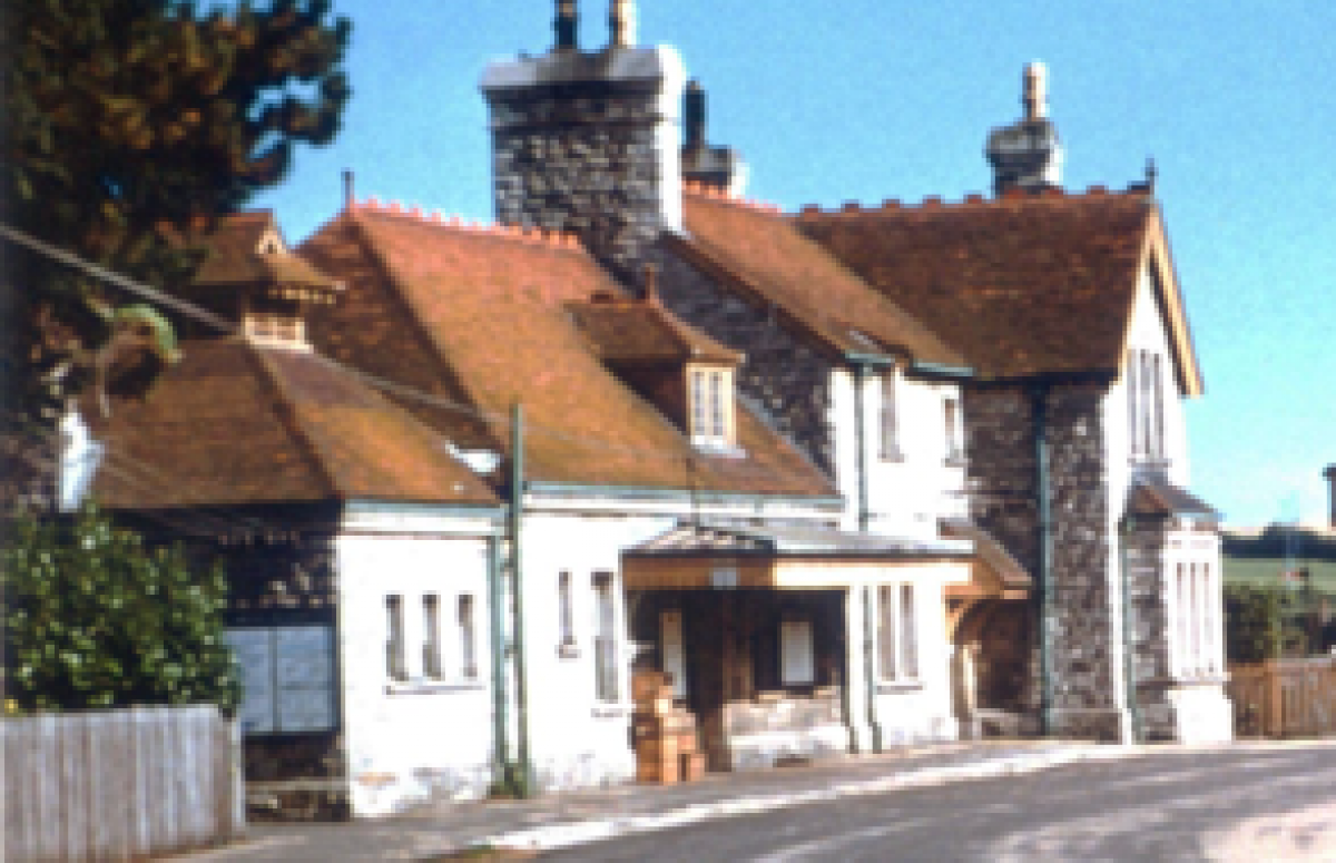 Corfe with canopy