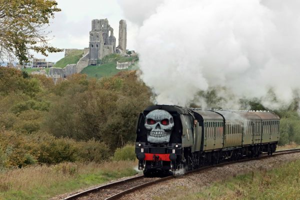 Halloween Ghost Trains