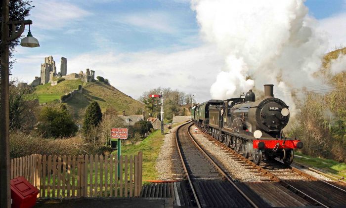 T9 at Corfe Castle